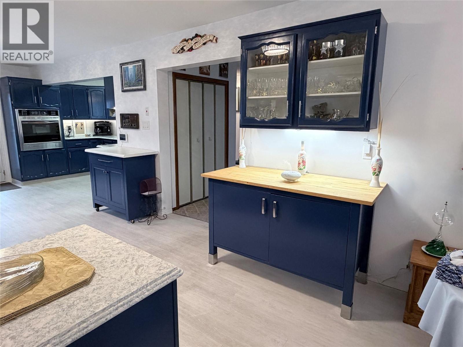 801 Houston Street, Nelson, British Columbia  V1L 5J3 - Photo 4 - 10374655