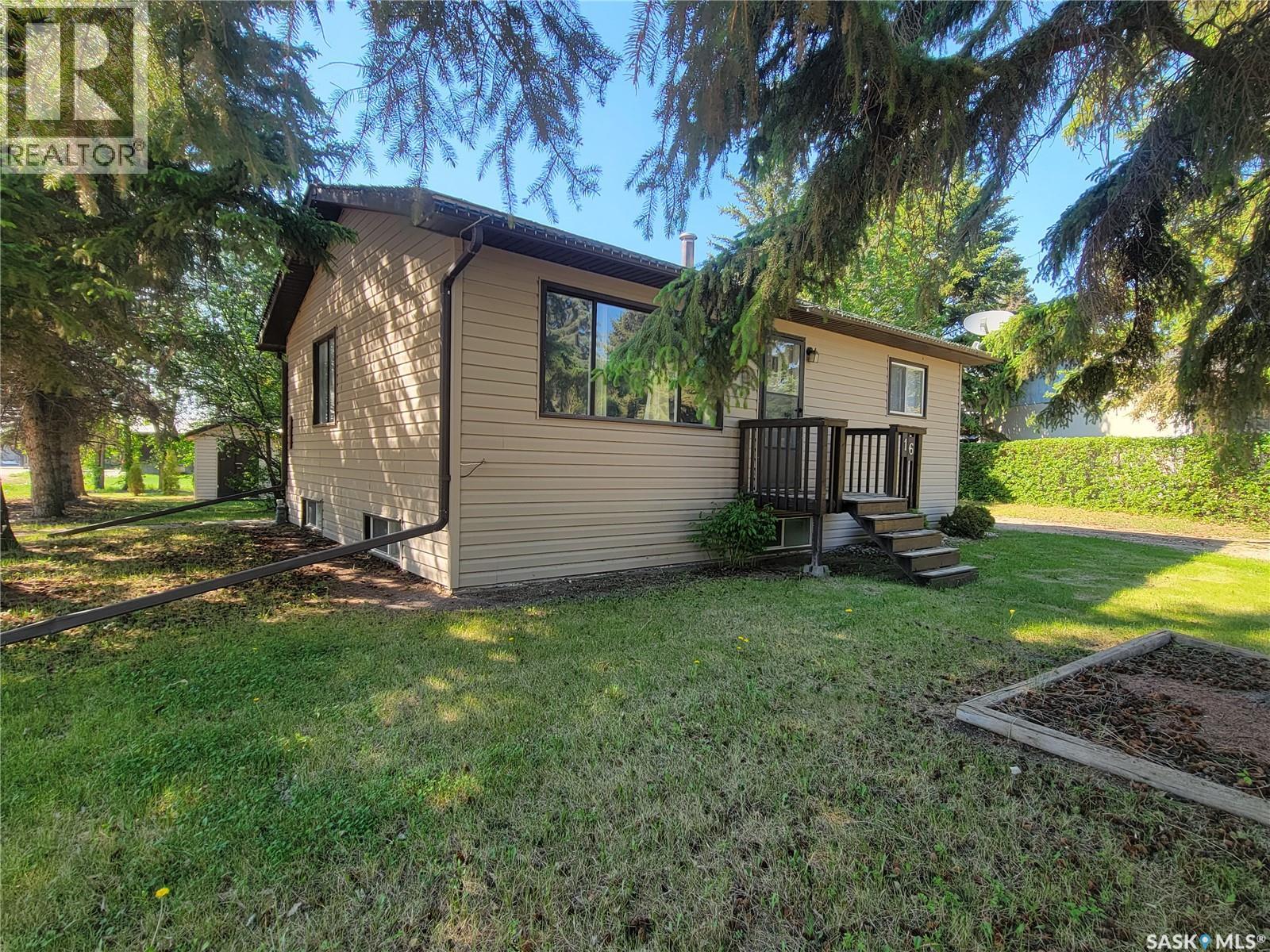 16 4th Avenue E, Neilburg, Saskatchewan  S0M 2C0 - Photo 26 - SK007629
