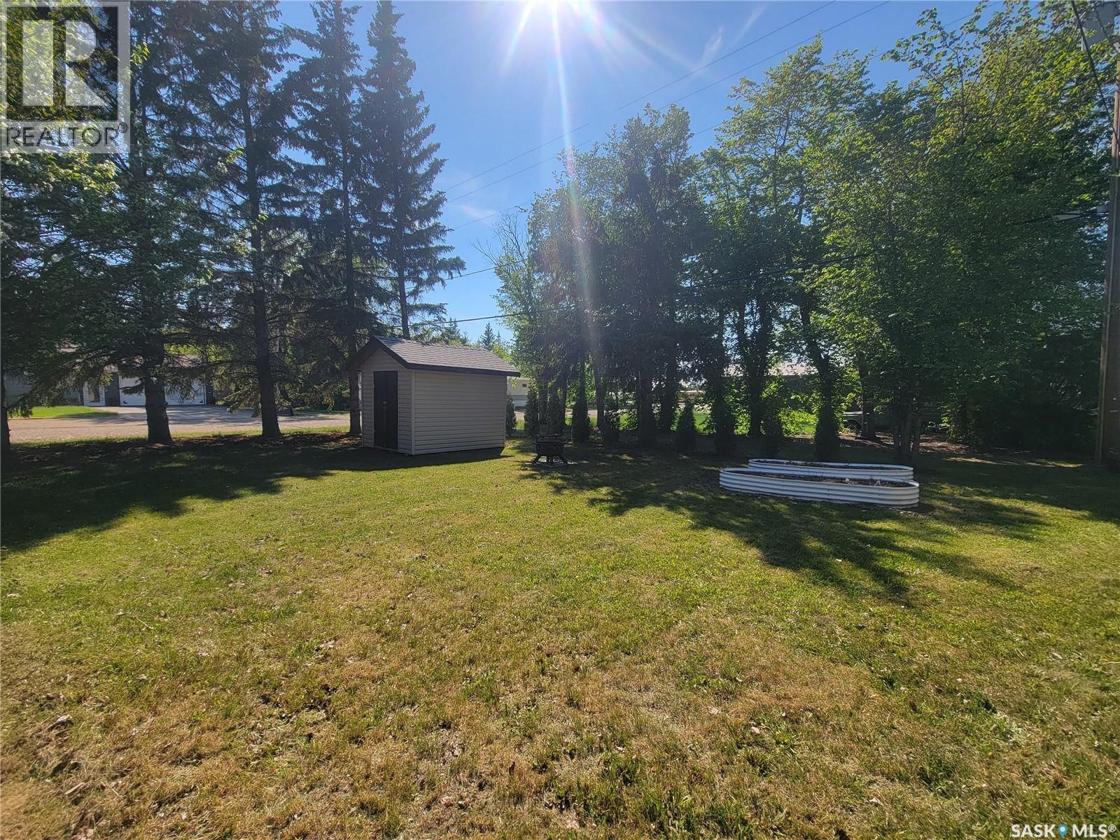 16 4th Avenue E, Neilburg, Saskatchewan  S0M 2C0 - Photo 25 - SK007629