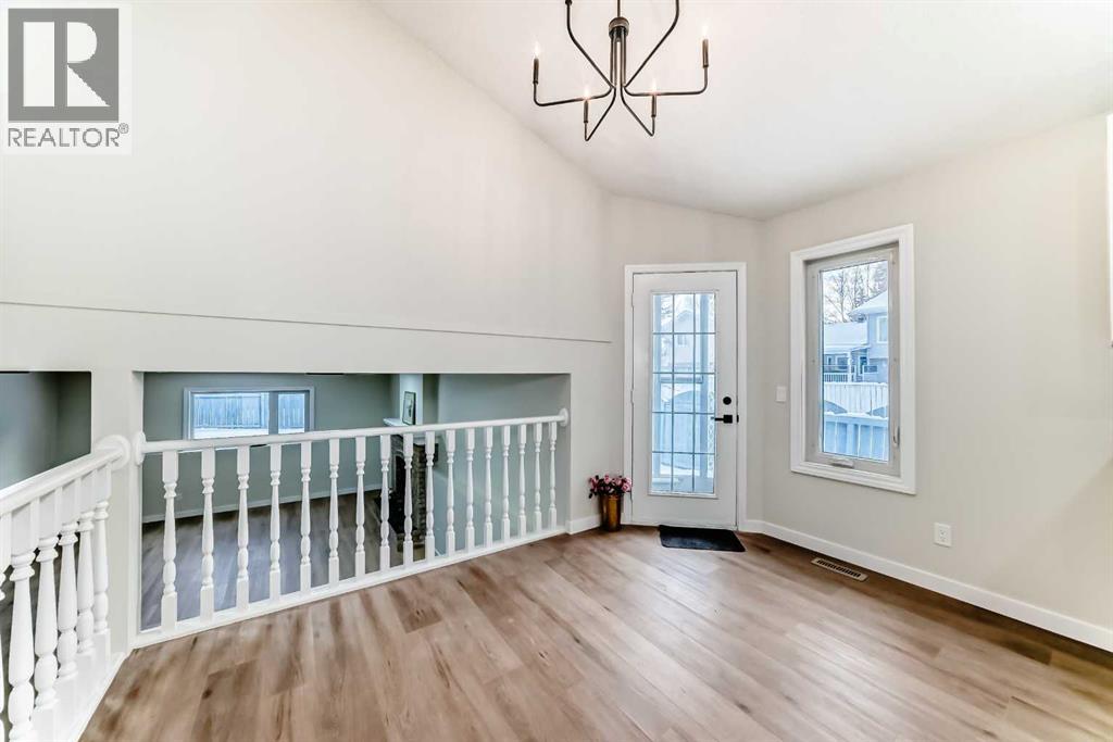 624 Shawinigan Drive Sw, Calgary, Alberta  T2Y 2H4 - Photo 10 - A2293667