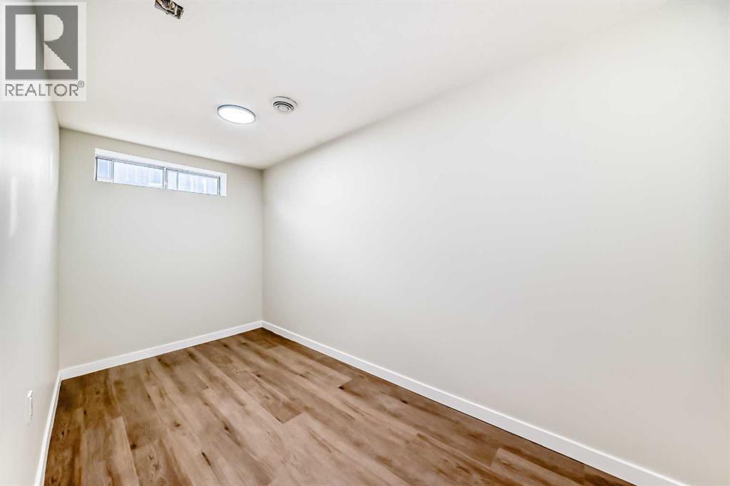 624 Shawinigan Drive Sw, Calgary, Alberta  T2Y 2H4 - Photo 38 - A2293667