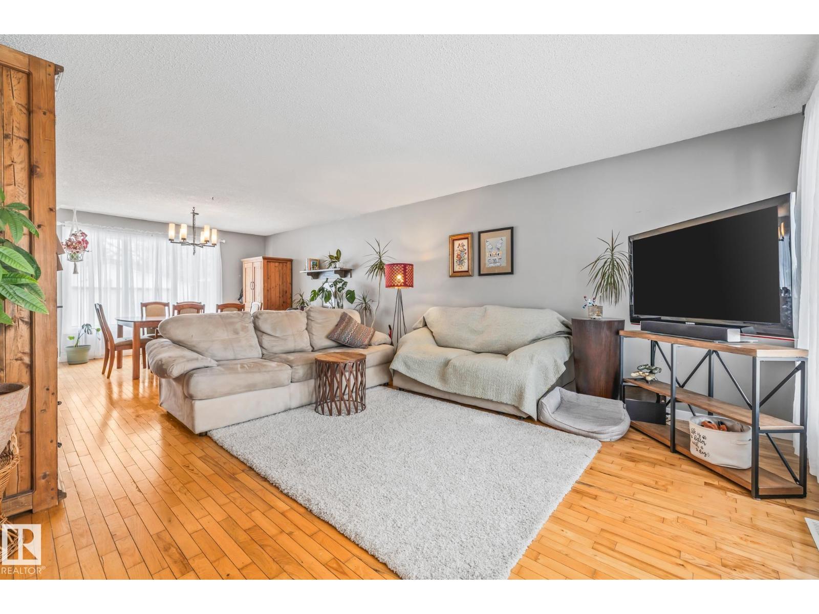 6811 Fulton Dr Nw, Edmonton, Alberta  T6A 3V7 - Photo 4 - E4479142