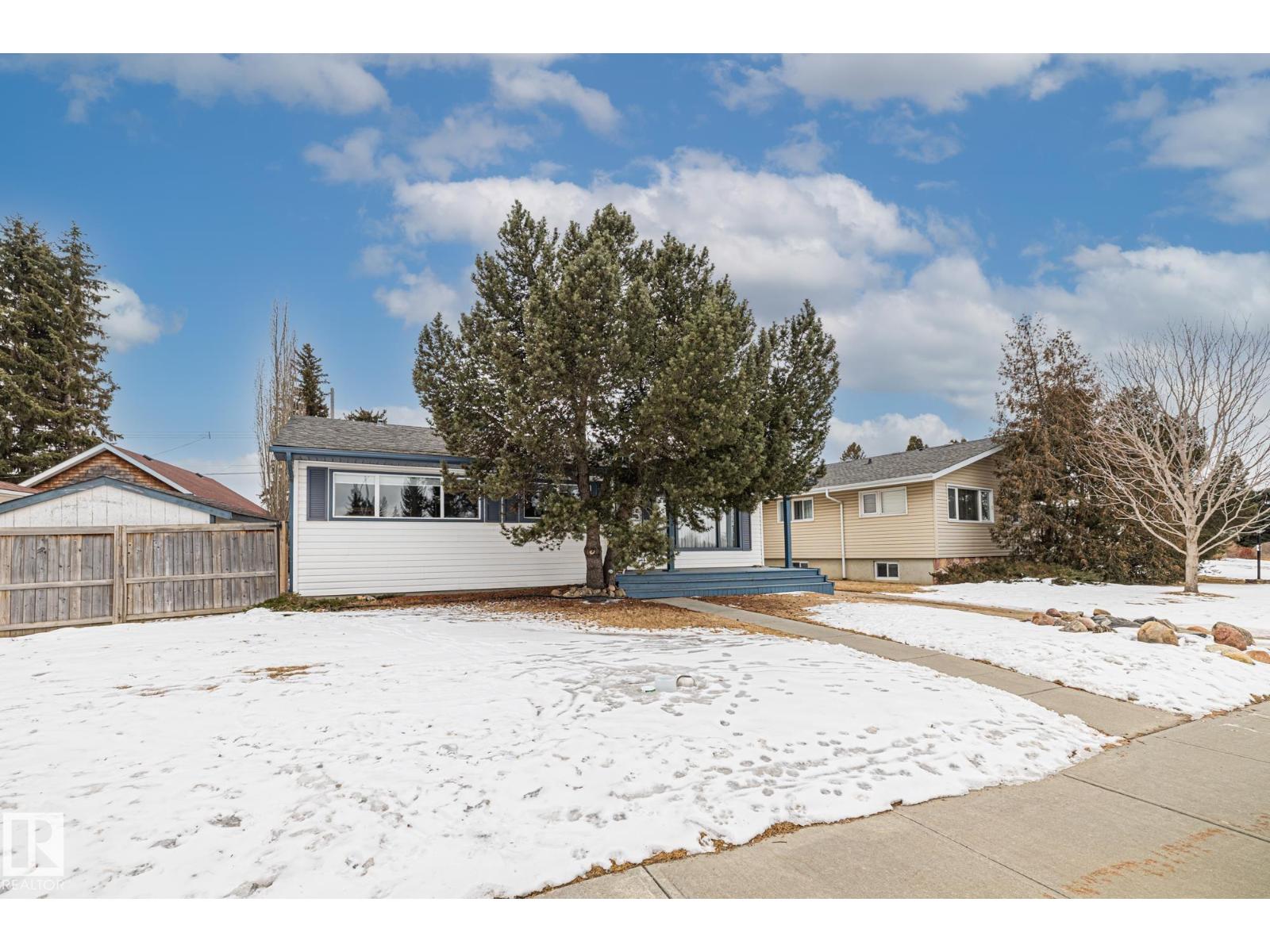 6811 Fulton Dr Nw, Edmonton, Alberta  T6A 3V7 - Photo 46 - E4479142