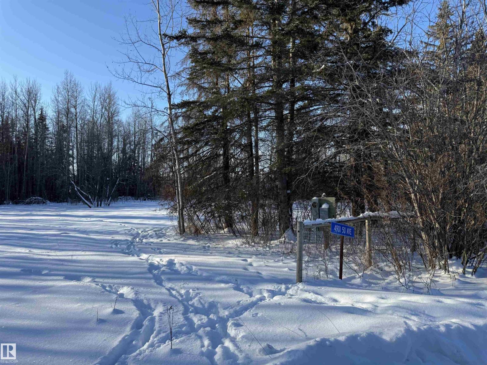 4901 50 AV, violet grove, Alberta