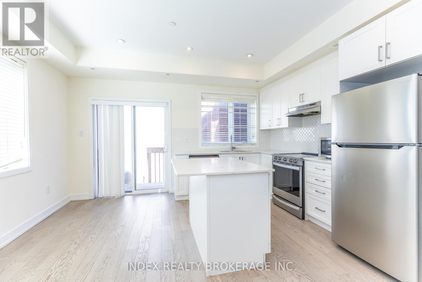 82 William Duncan Road, Toronto, Ontario  M3K 0B7 - Photo 10 - W12931062