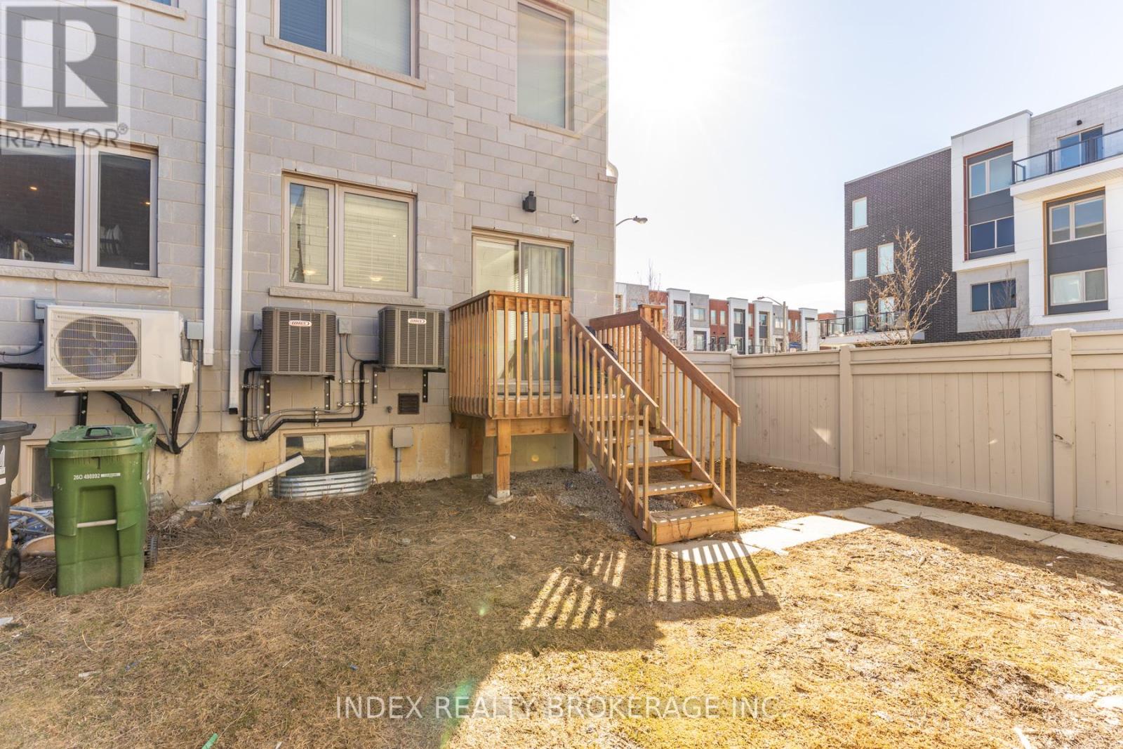 82 William Duncan Road, Toronto, Ontario  M3K 0B7 - Photo 14 - W12931062