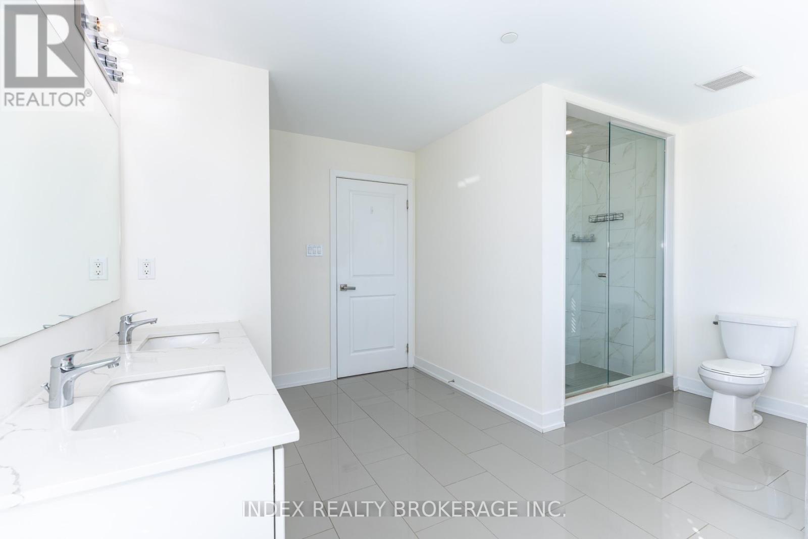 82 William Duncan Road, Toronto, Ontario  M3K 0B7 - Photo 42 - W12931062