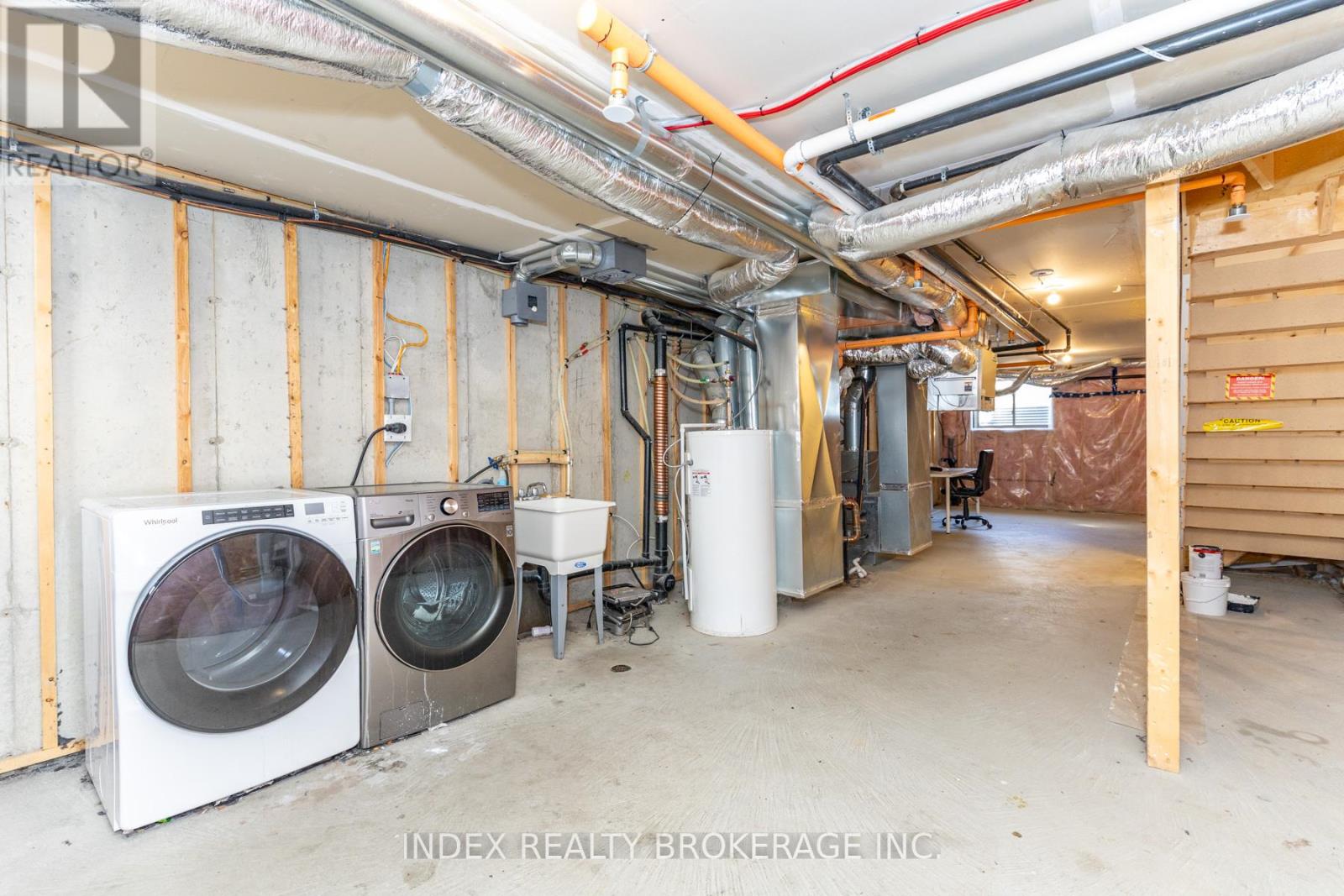 82 William Duncan Road, Toronto, Ontario  M3K 0B7 - Photo 48 - W12931062