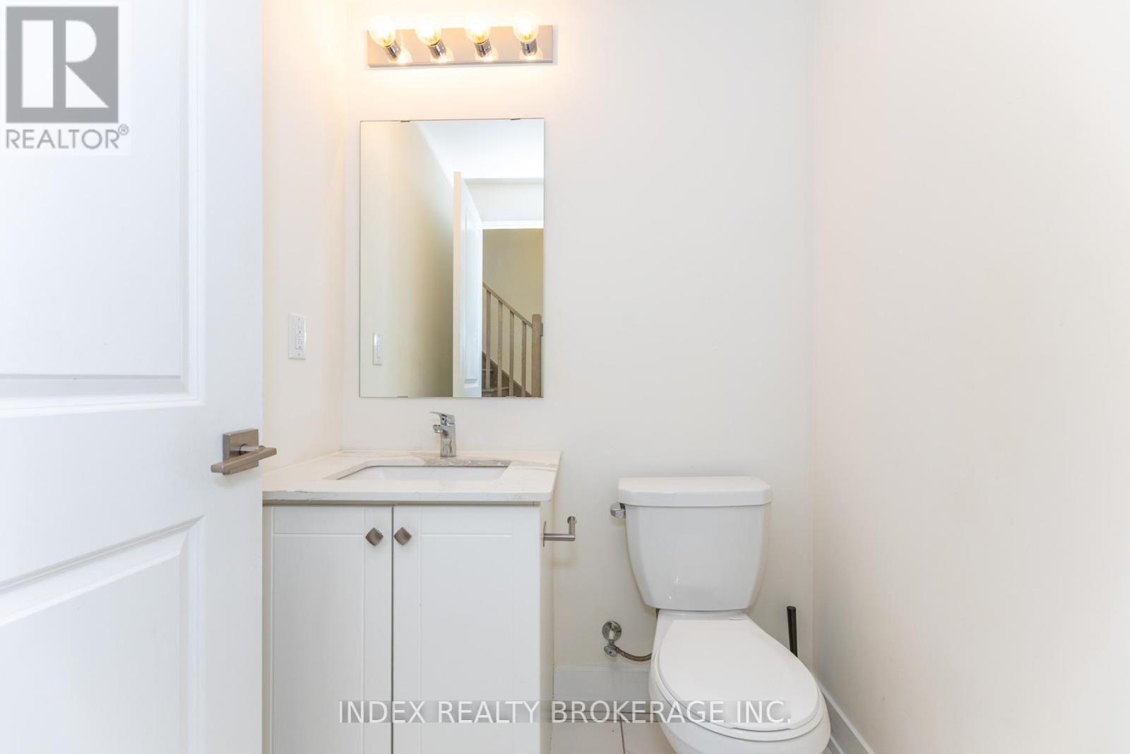 82 William Duncan Road, Toronto, Ontario  M3K 0B7 - Photo 8 - W12931062