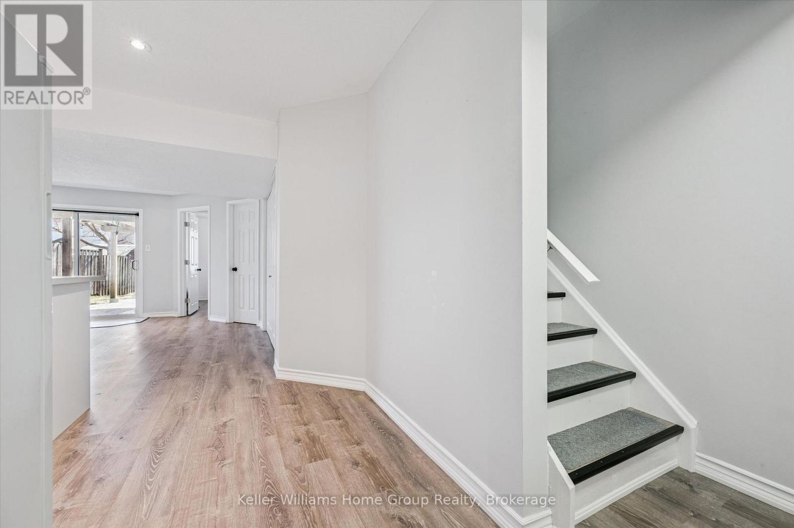 33 Sandcreek Lane, Guelph, Ontario  N1E 7K9 - Photo 27 - X12932480