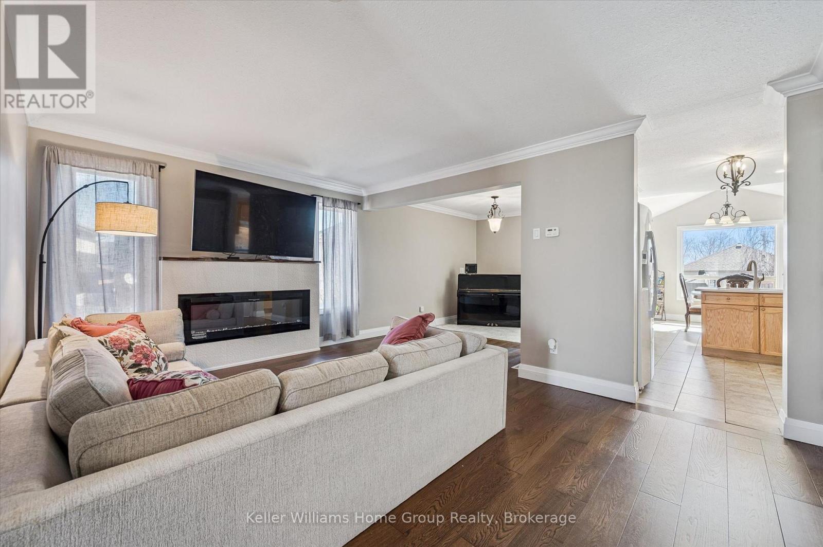 33 Sandcreek Lane, Guelph, Ontario  N1E 7K9 - Photo 7 - X12932480