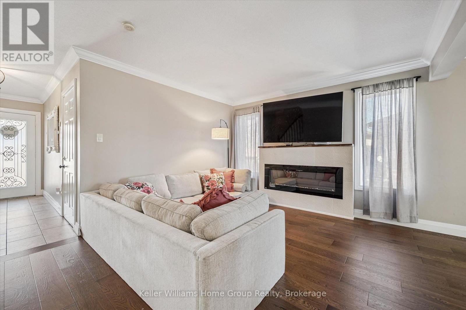 33 Sandcreek Lane, Guelph, Ontario  N1E 7K9 - Photo 8 - X12932480