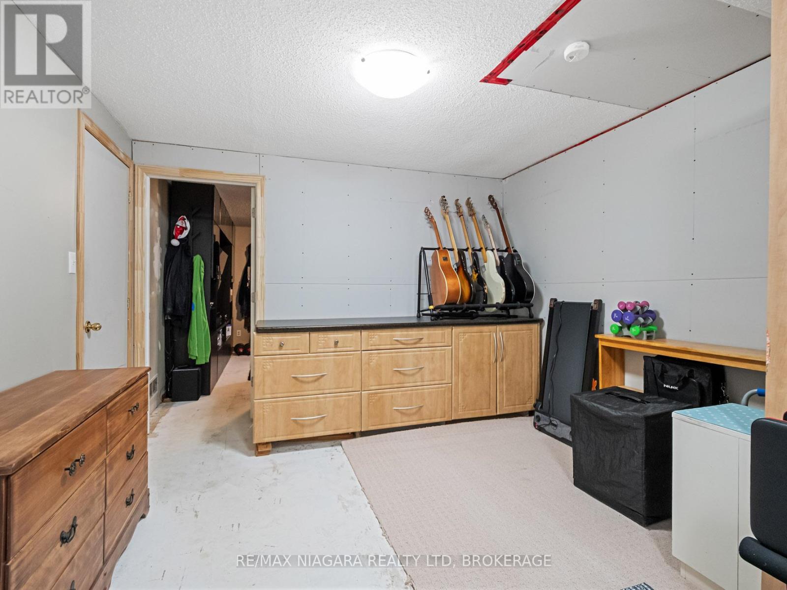 10 Swayze Court, Thorold, Ontario  L2V 4Y9 - Photo 24 - X12932424