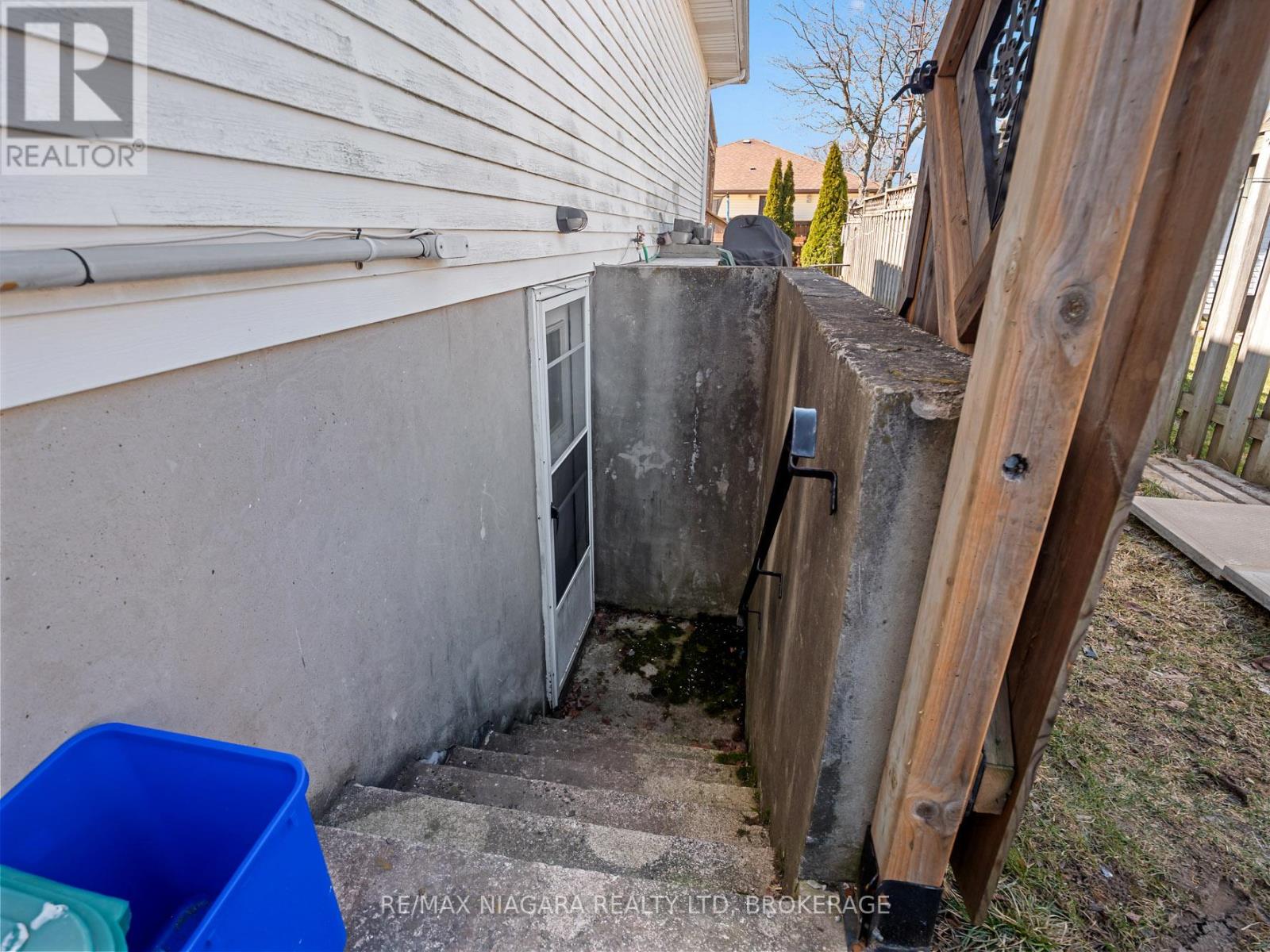 10 Swayze Court, Thorold, Ontario  L2V 4Y9 - Photo 35 - X12932424