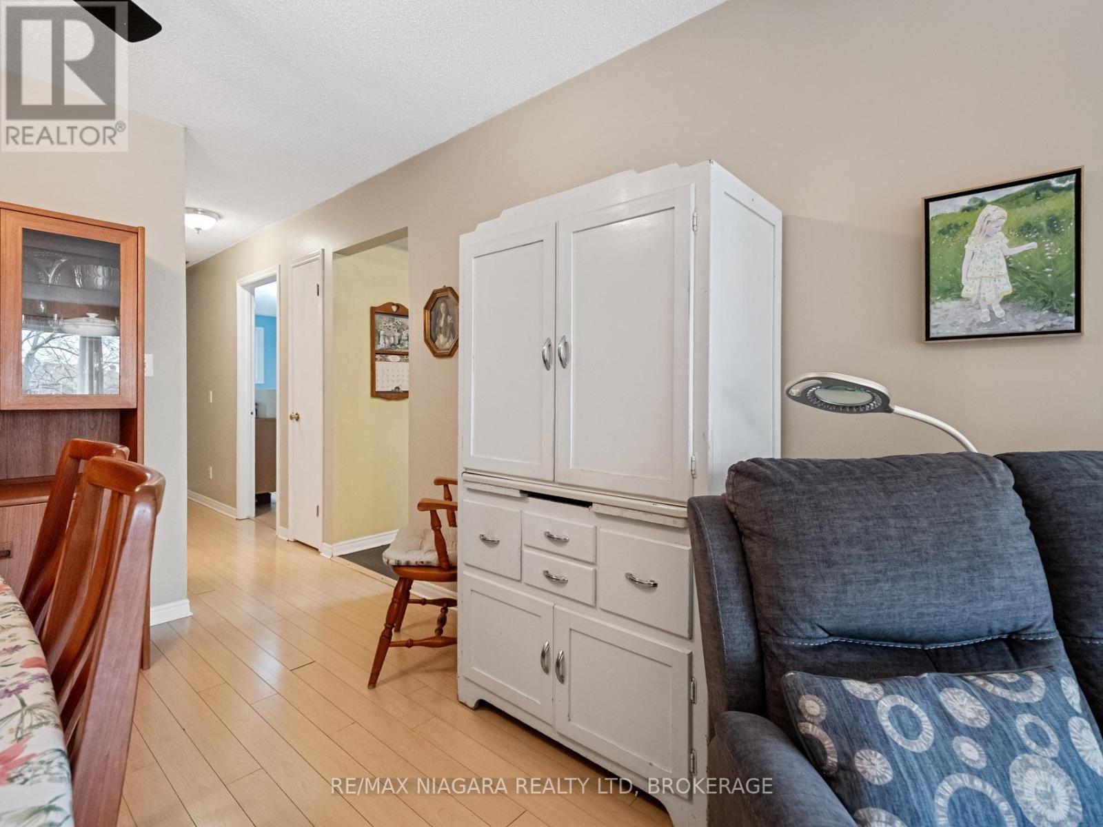 10 Swayze Court, Thorold, Ontario  L2V 4Y9 - Photo 9 - X12932424