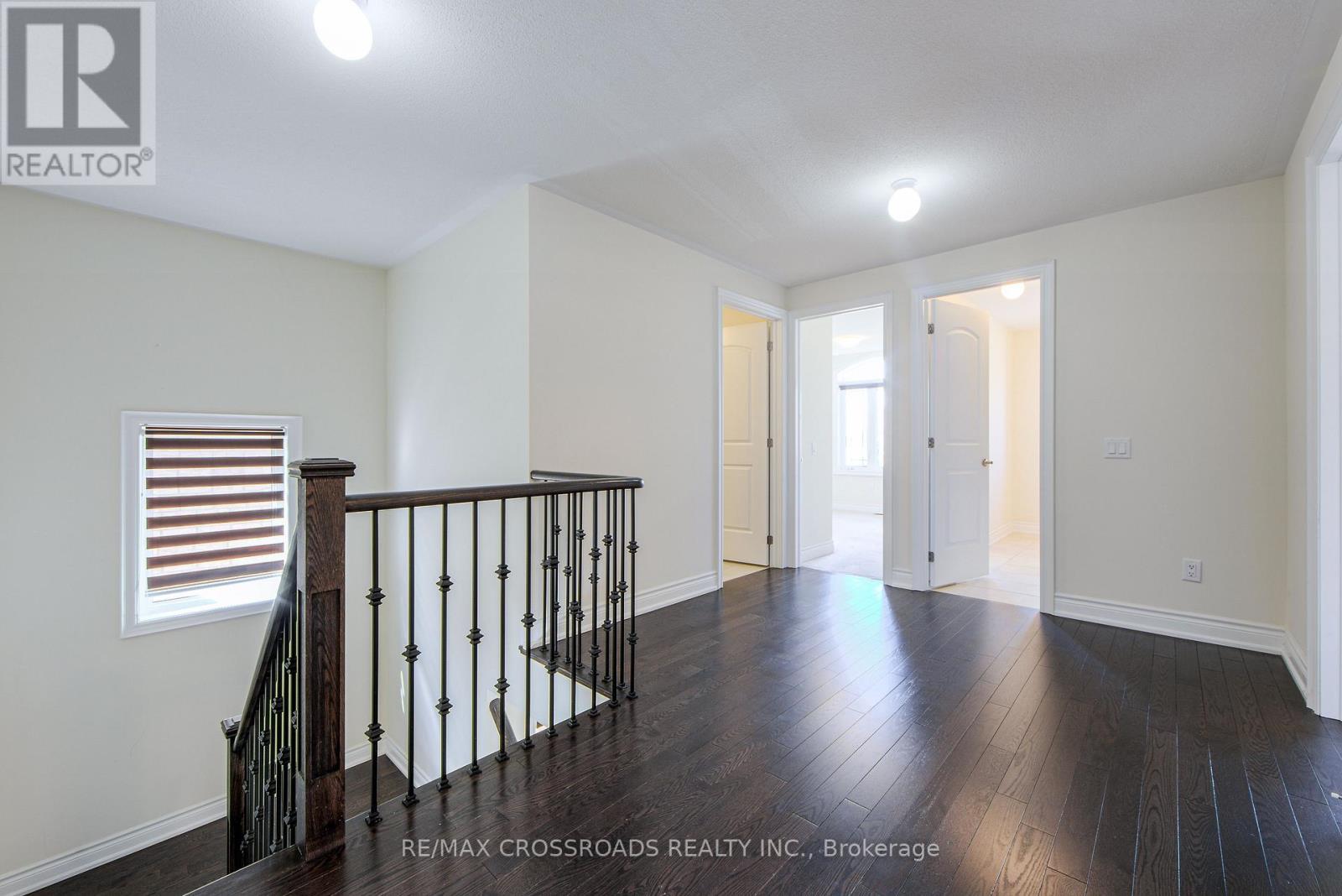 57 Walter English Drive, East Gwillimbury, Ontario  L9N 0R8 - Photo 10 - N12932426