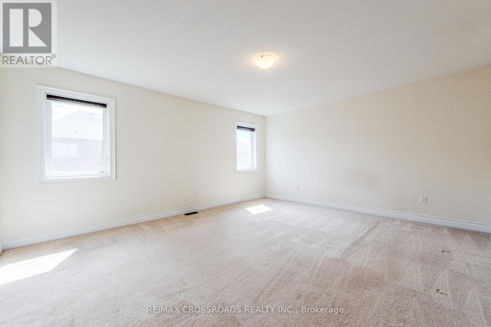 57 Walter English Drive, East Gwillimbury, Ontario  L9N 0R8 - Photo 18 - N12932426