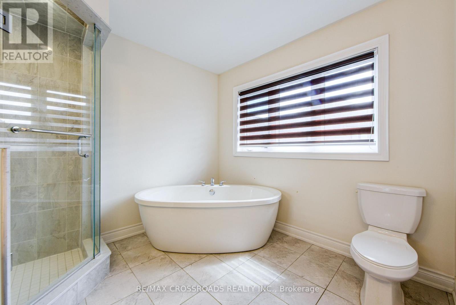 57 Walter English Drive, East Gwillimbury, Ontario  L9N 0R8 - Photo 22 - N12932426