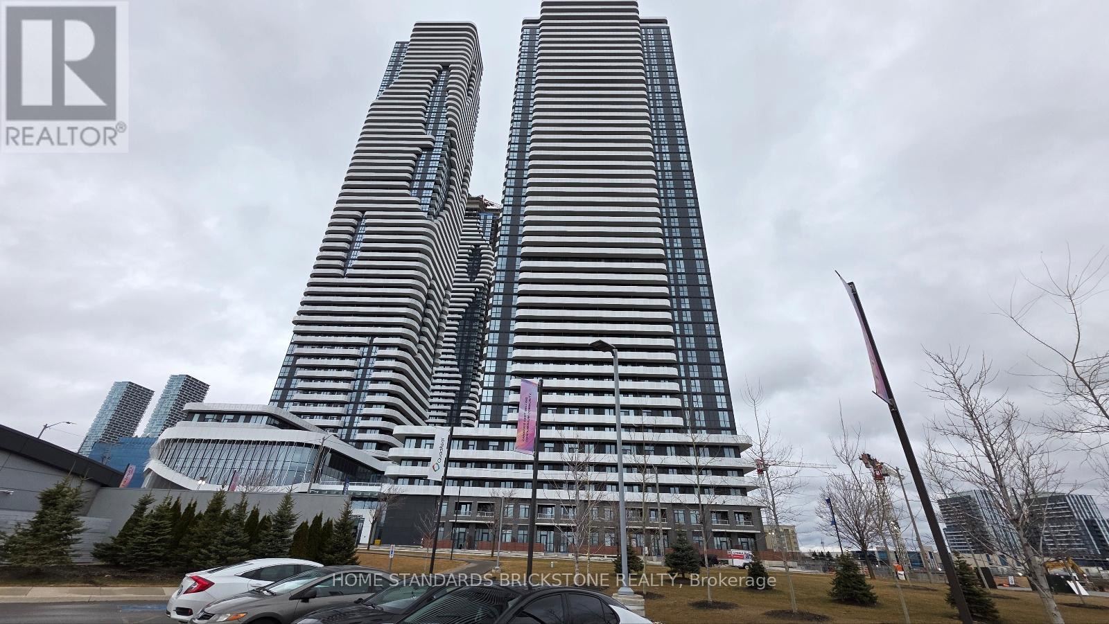 3216 - 195 Commerce Street, Vaughan, Ontario  L4K 0P9 - Photo 1 - N12932440