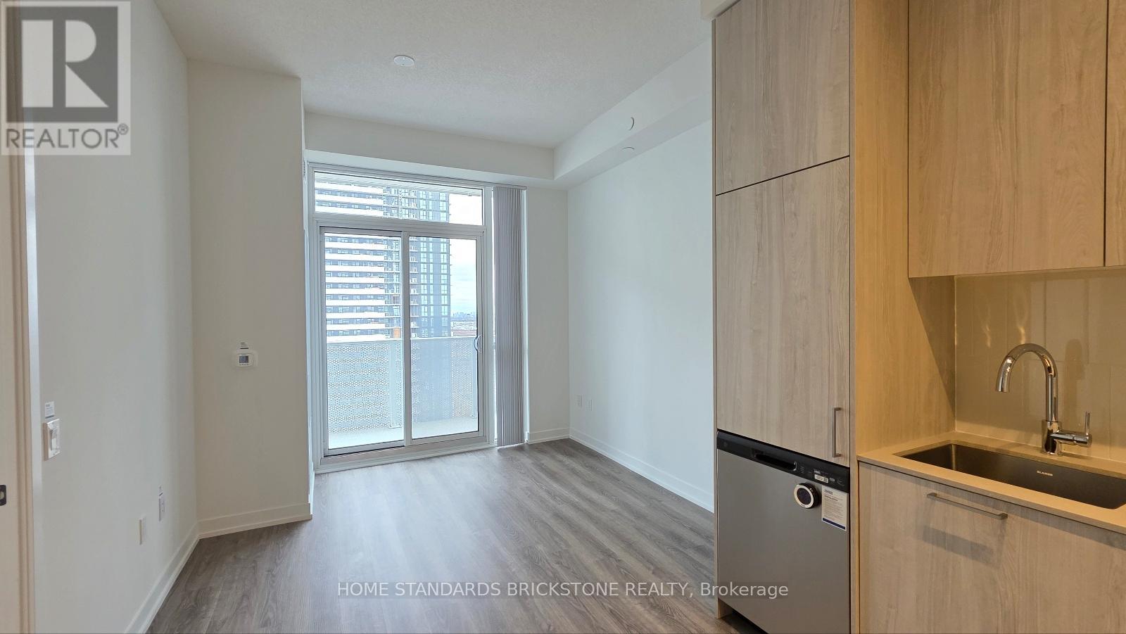 3216 - 195 Commerce Street, Vaughan, Ontario  L4K 0P9 - Photo 10 - N12932440