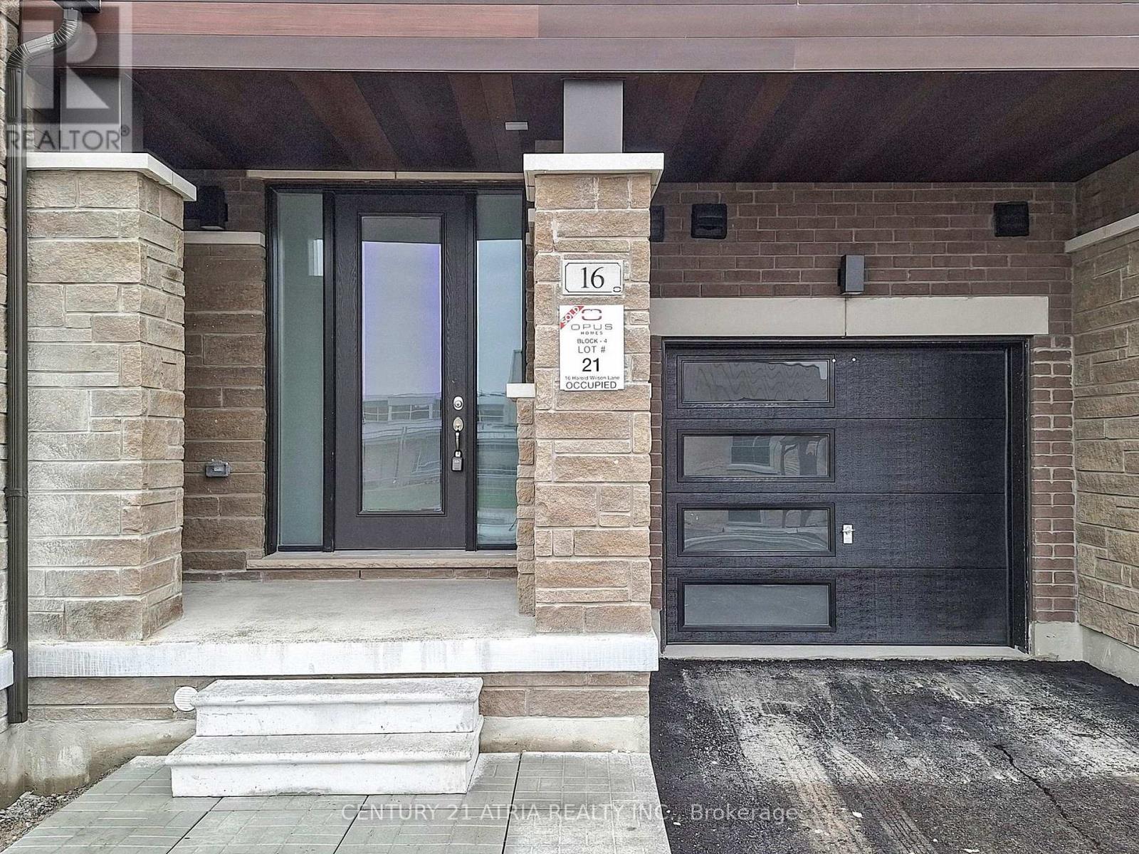 16 Harold Wilson Lane, Richmond Hill, Ontario L4S 1N5 - Photo 3 - N12932442