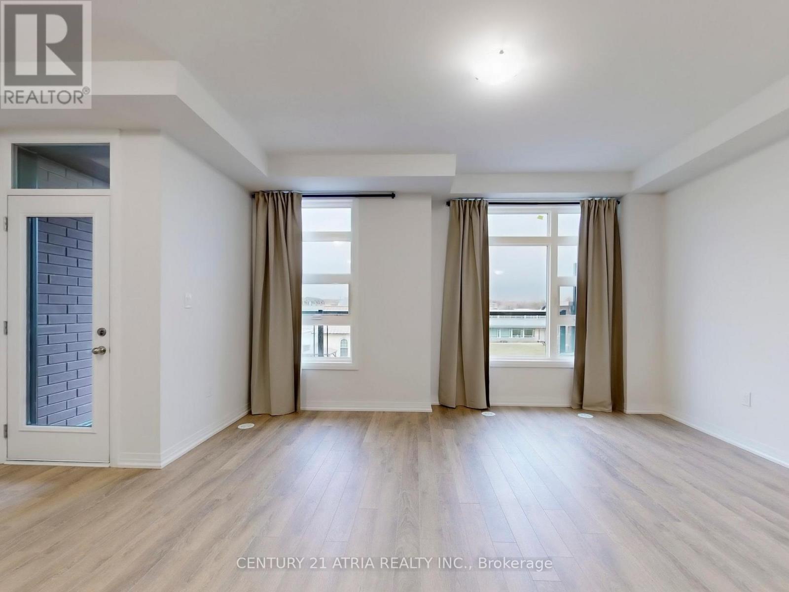 16 Harold Wilson Lane, Richmond Hill, Ontario L4S 1N5 - Photo 4 - N12932442