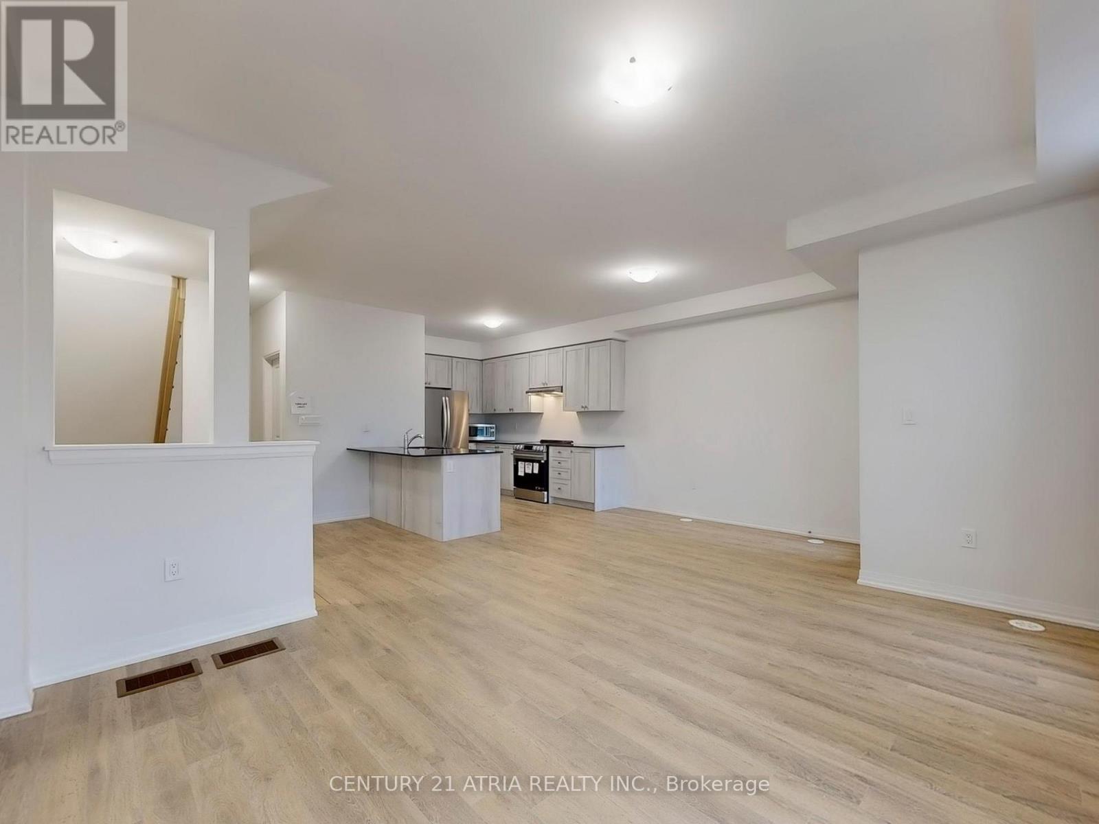 16 Harold Wilson Lane, Richmond Hill, Ontario L4S 1N5 - Photo 7 - N12932442