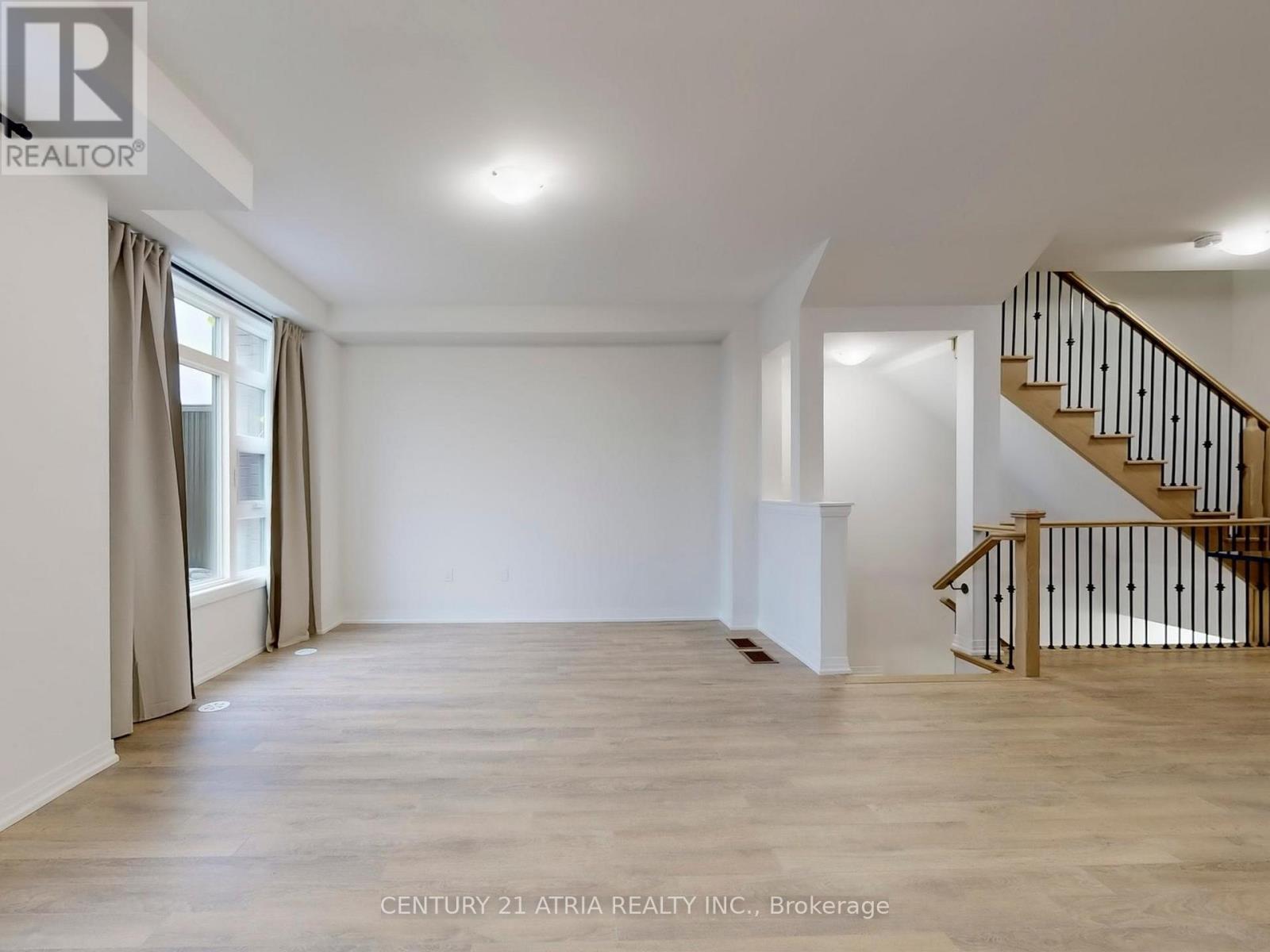 16 Harold Wilson Lane, Richmond Hill, Ontario L4S 1N5 - Photo 8 - N12932442