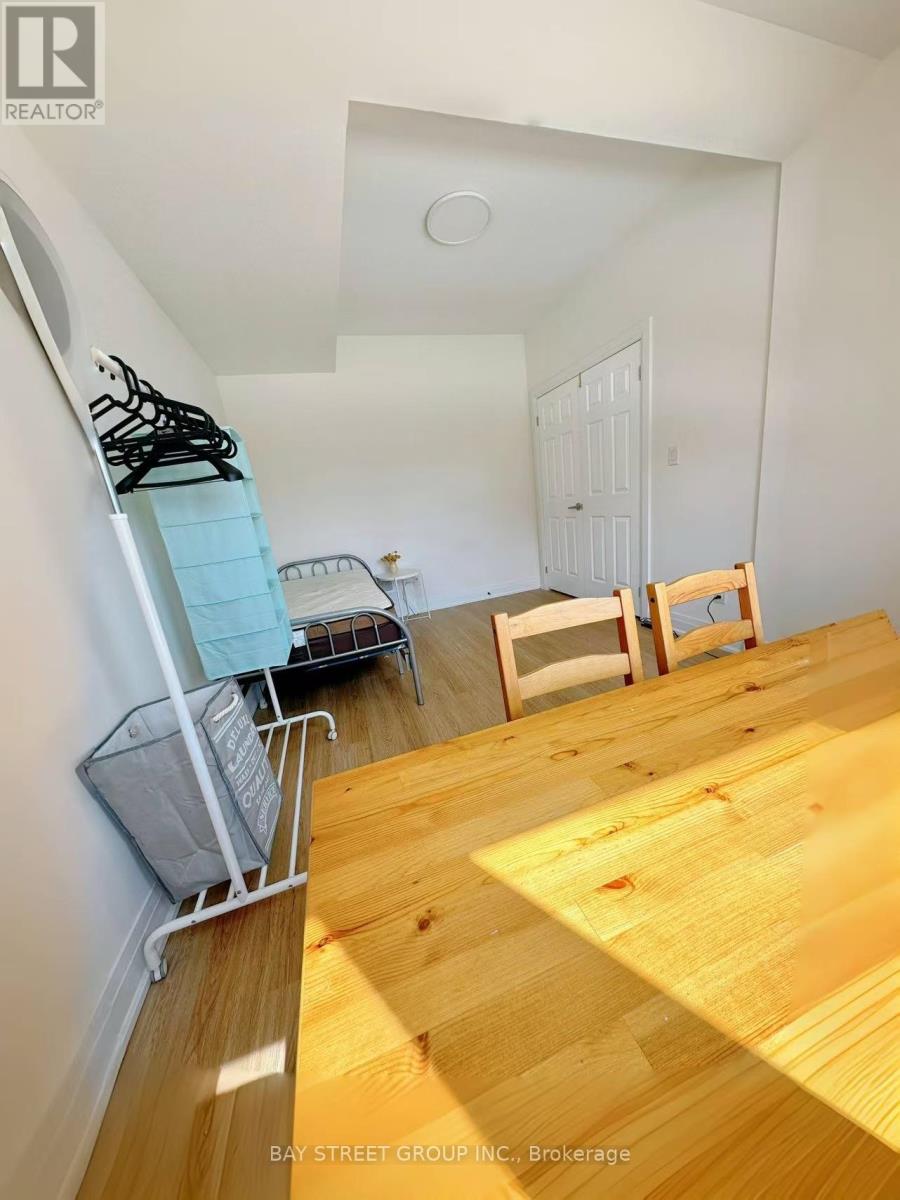 Main 82 Robert Eaton Avenue, Markham, Ontario  L3S 0G2 - Photo 2 - N12932490