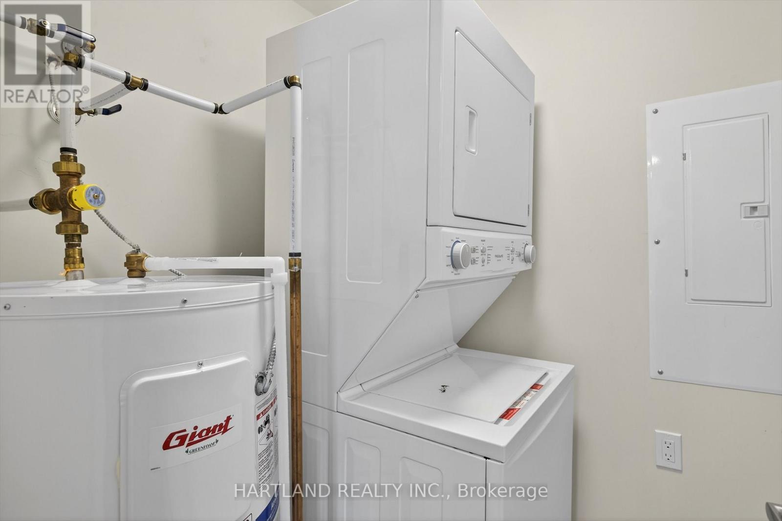 210 - 340 Florence Drive, Peterborough, Ontario  K9J 0K4 - Photo 33 - X12926864