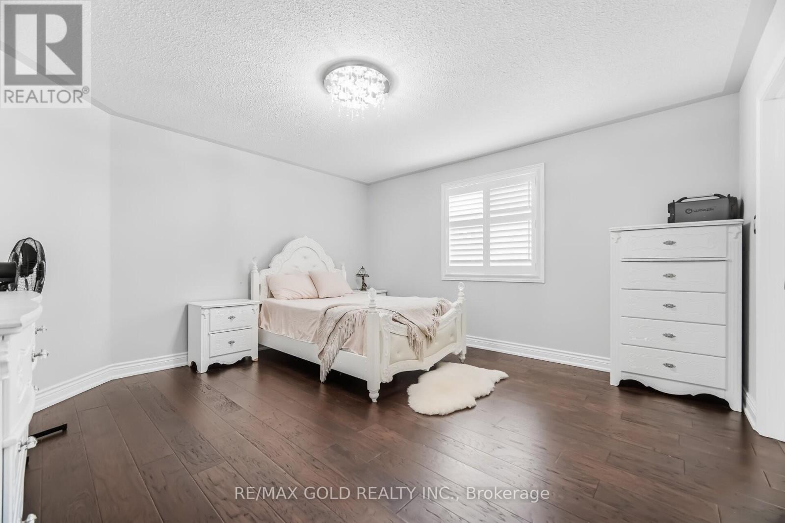 72 Midsummer Drive, Brampton, Ontario  L6P 3E4 - Photo 22 - W12919240