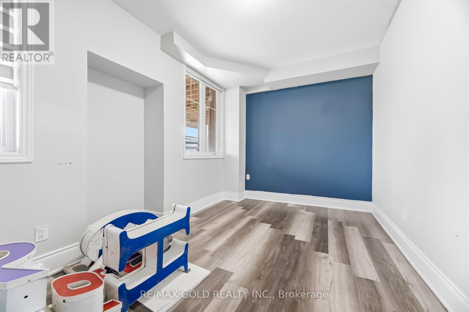 72 Midsummer Drive, Brampton, Ontario  L6P 3E4 - Photo 25 - W12919240