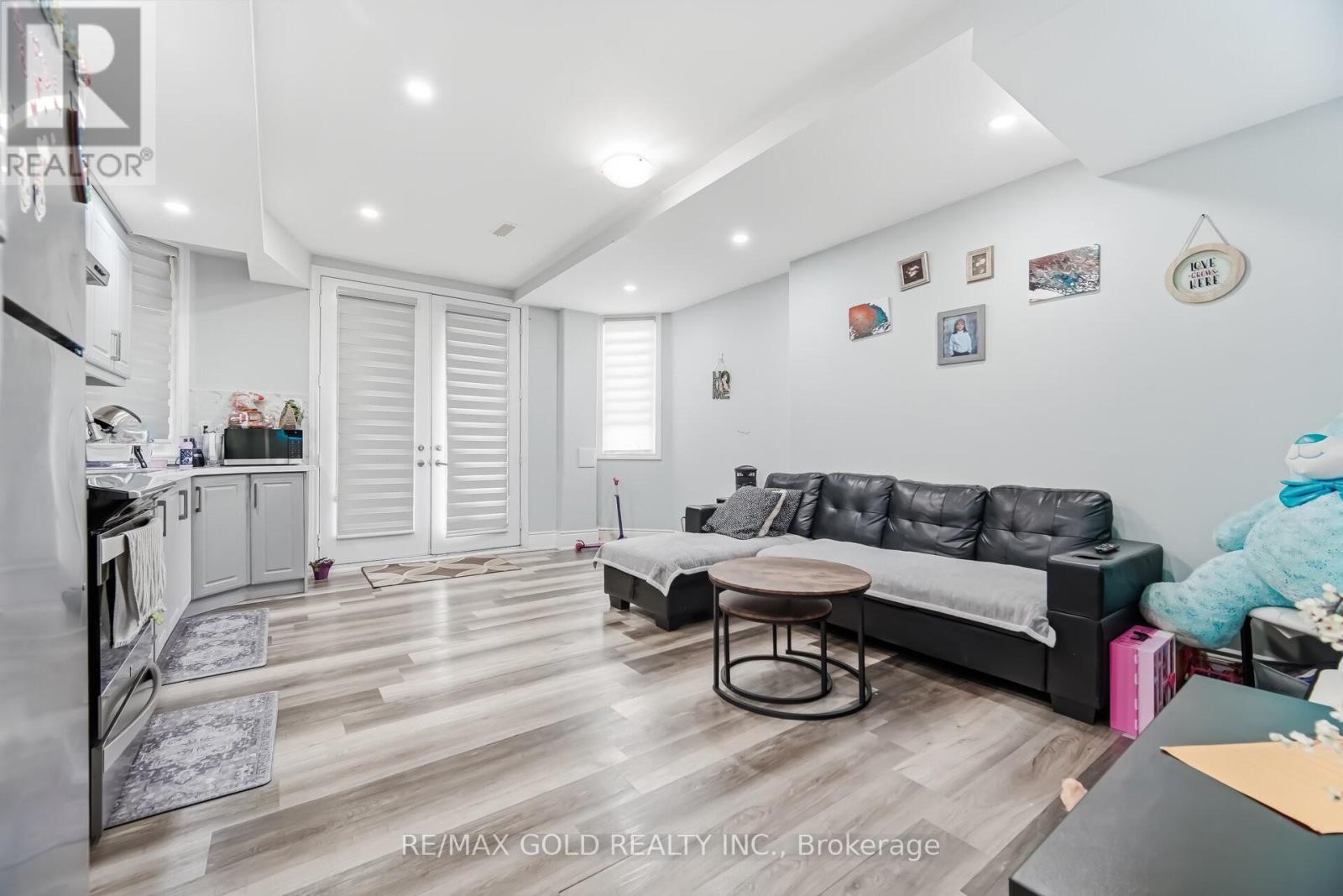 72 Midsummer Drive, Brampton, Ontario  L6P 3E4 - Photo 29 - W12919240