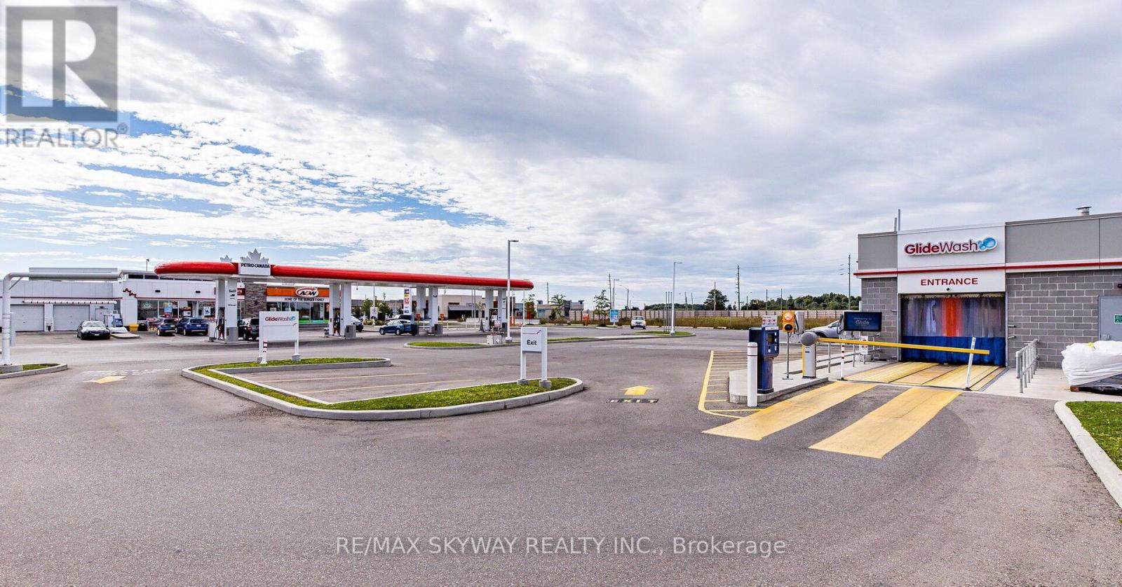 10 - 200 Veterans Drive, Brampton, Ontario  L7A 4S6 - Photo 29 - W12932436