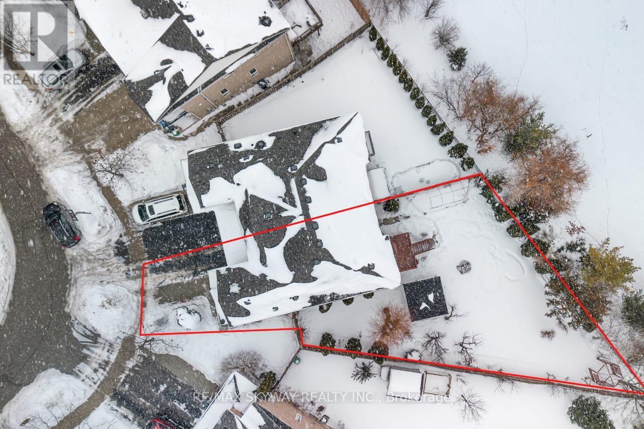 87 ASHDALE ROAD, Brampton, Ontario