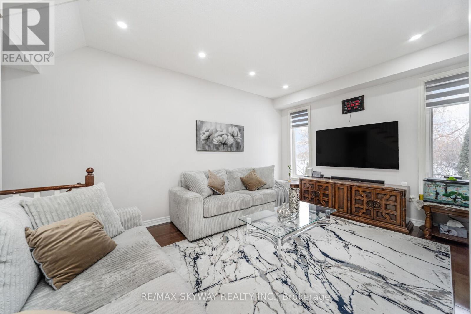 87 Ashdale Road, Brampton, Ontario  L6Y 5M9 - Photo 12 - W12932438