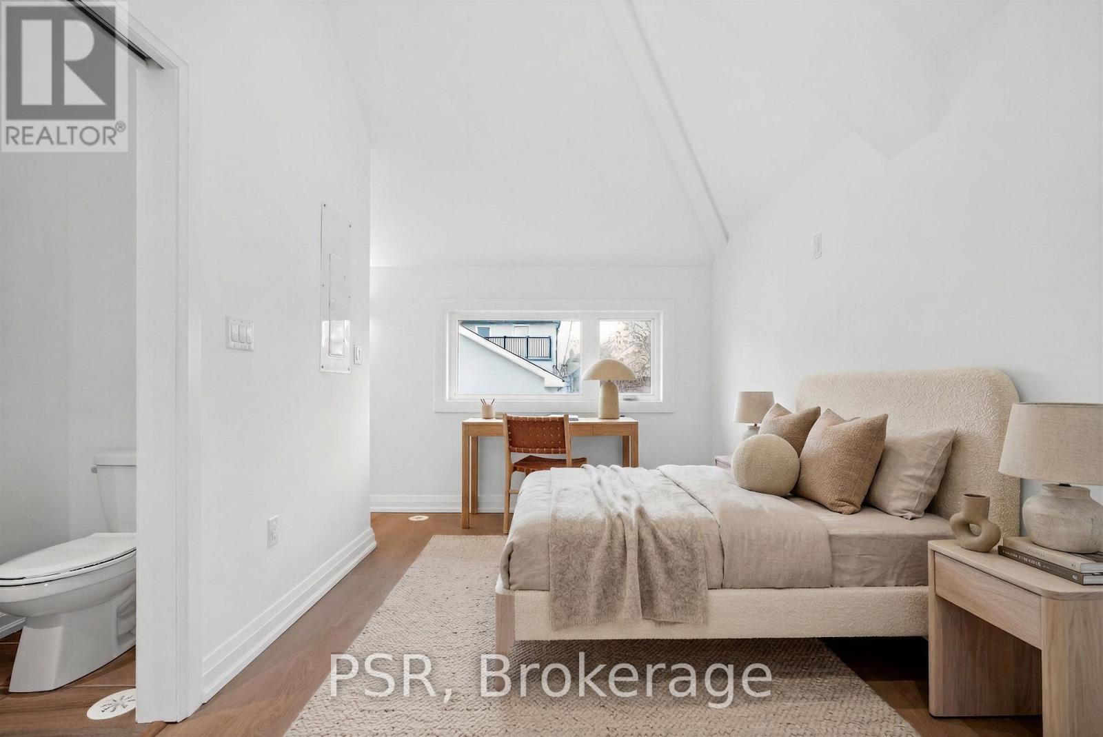 E - 218 Aileen Avenue, Toronto, Ontario  M6M 1G4 - Photo 7 - W12932446