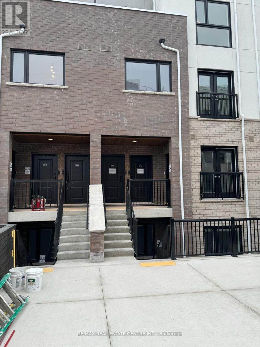 346 - 349 Wheat Boom Drive, Oakville, Ontario  L6H 7X5 - Photo 1 - W12932458