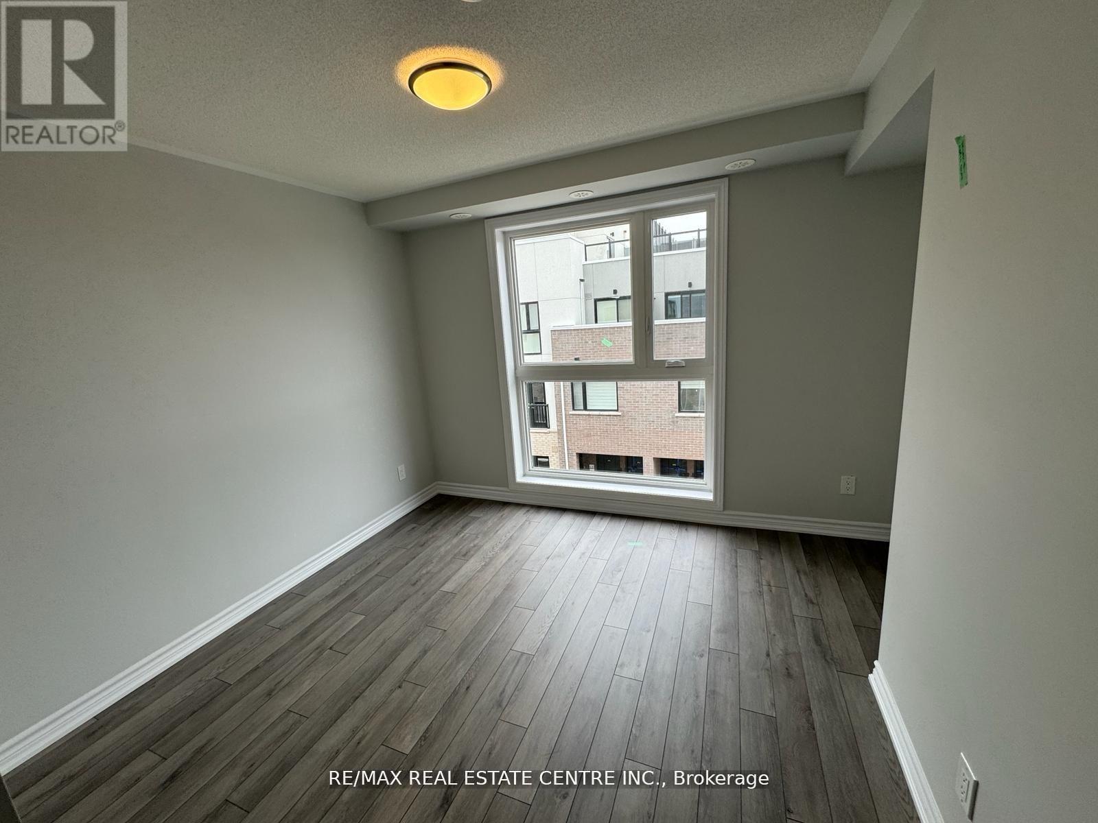 346 - 349 Wheat Boom Drive, Oakville, Ontario  L6H 7X5 - Photo 11 - W12932458