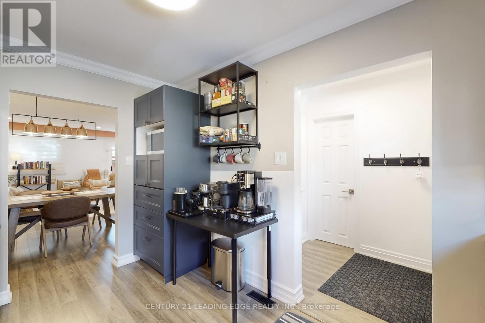 589 Francis Road E, Burlington, Ontario  L7T 3X6 - Photo 13 - W12932488