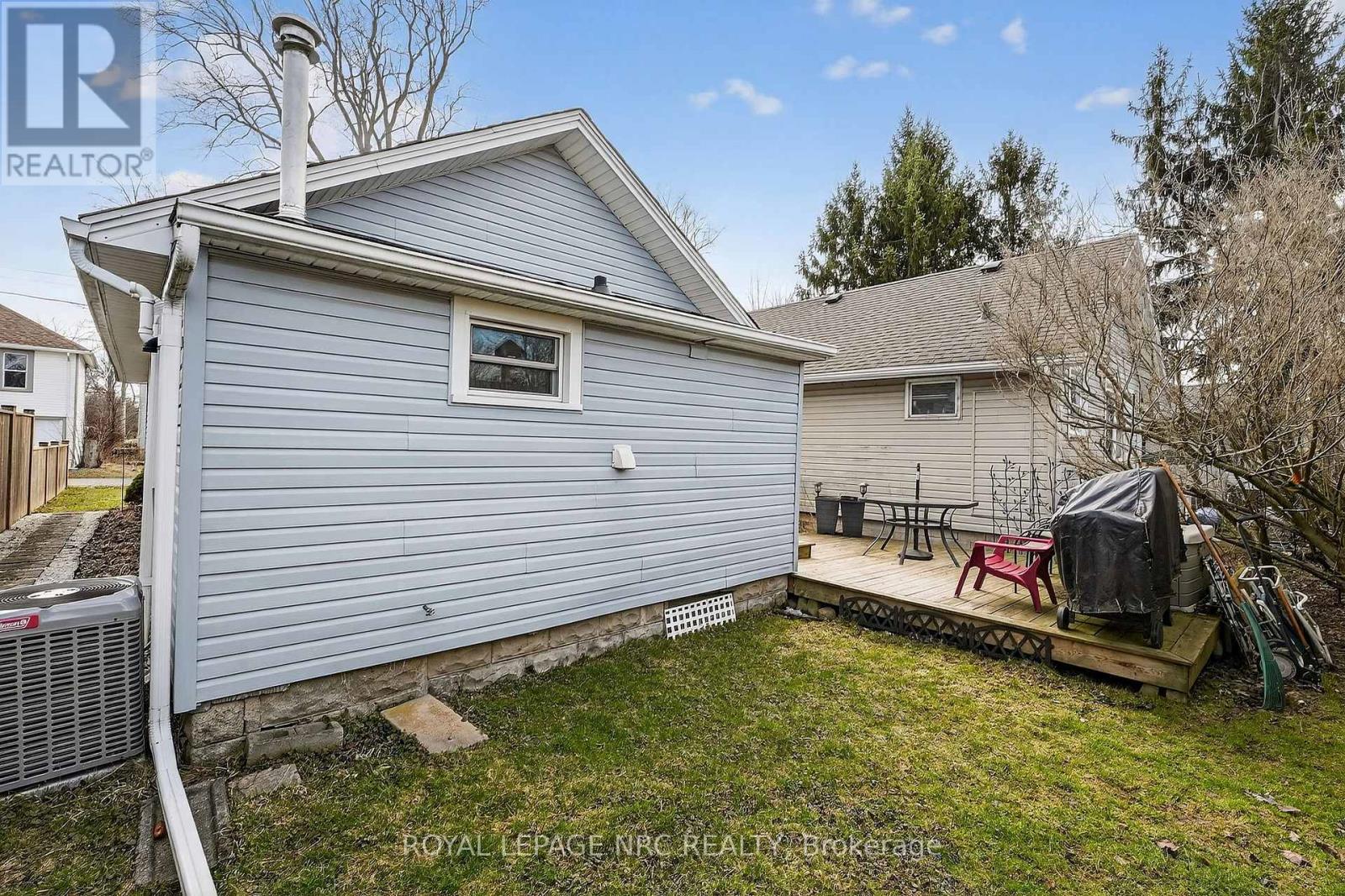 75 Cambridge Road E, Fort Erie, Ontario  L0S 1B0 - Photo 25 - X12932468