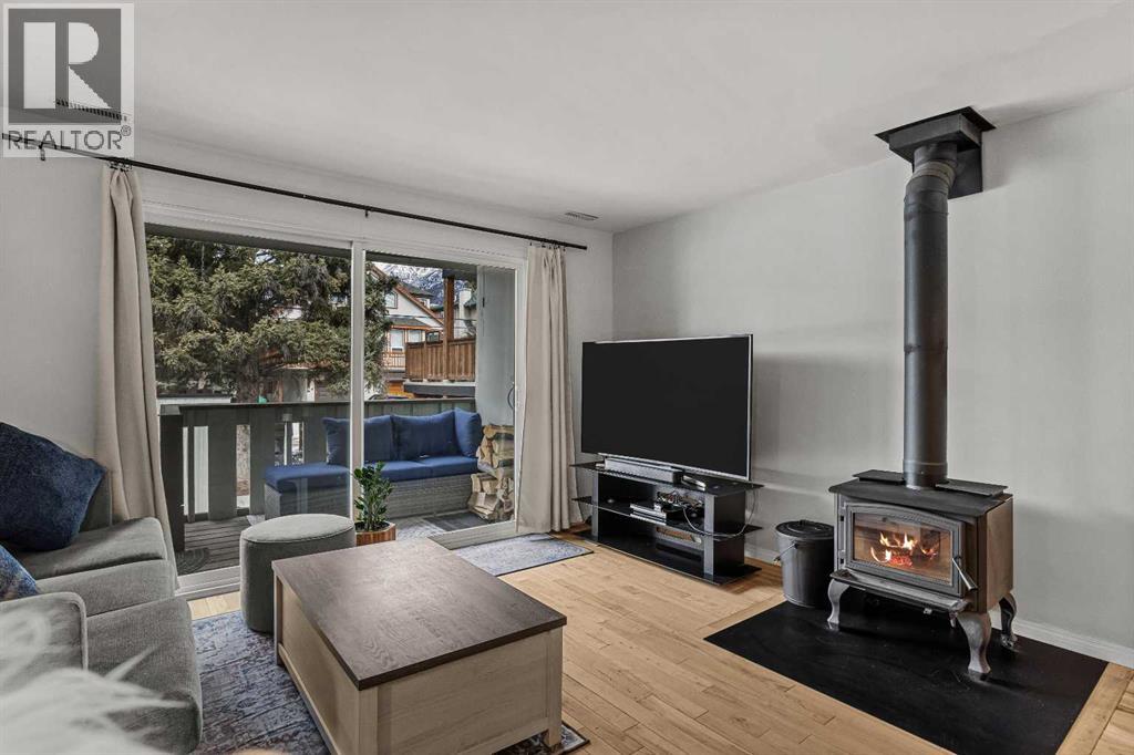 9, 630 3rd Street, Canmore, Alberta  T1W 2J5 - Photo 4 - A2297175