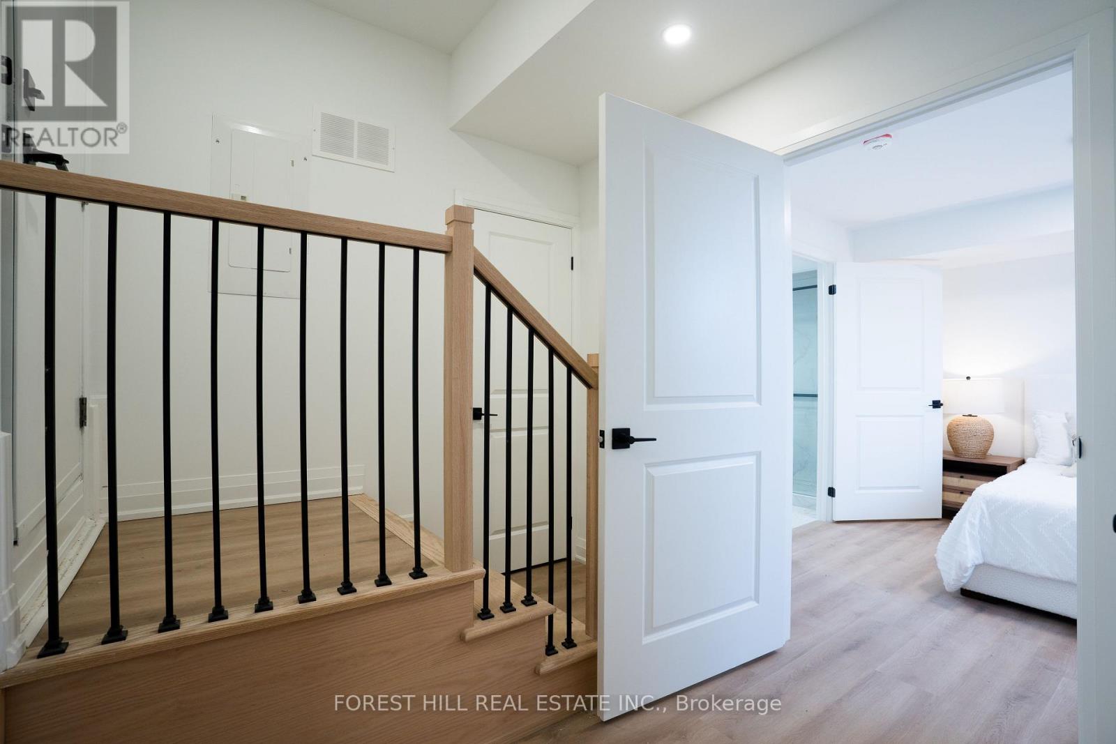 A - 42 Chatfield Drive, Toronto, Ontario  M3B 1K5 - Photo 9 - C12931674