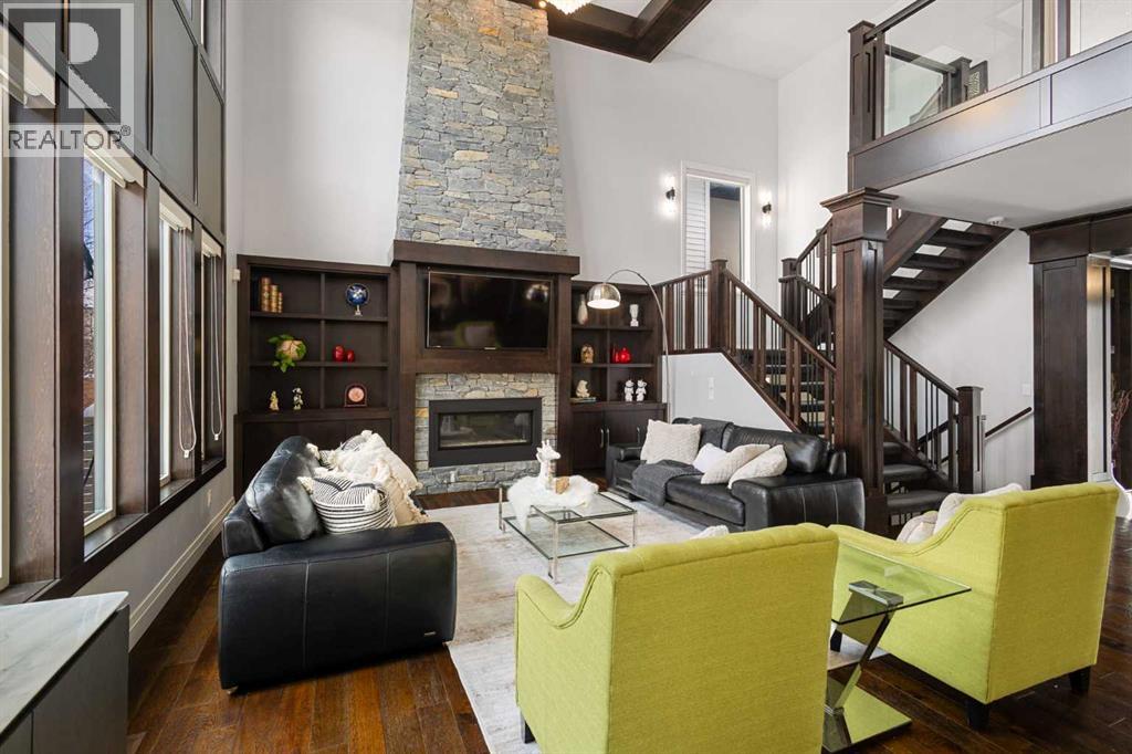 73 Wexford Crescent Sw, Calgary, Alberta  T3H 0H1 - Photo 5 - A2296898