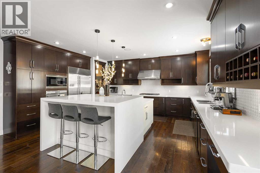 73 Wexford Crescent Sw, Calgary, Alberta  T3H 0H1 - Photo 11 - A2296898