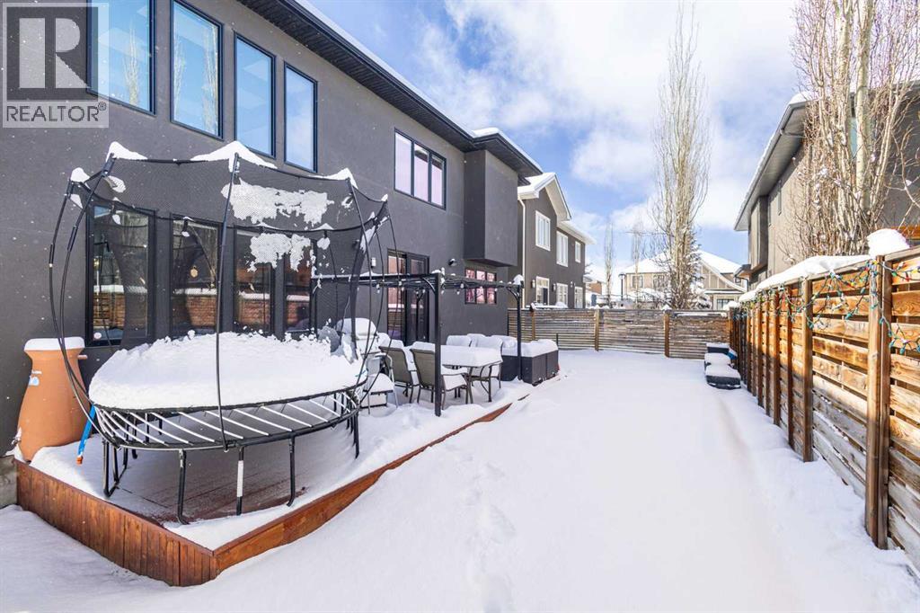 73 Wexford Crescent Sw, Calgary, Alberta  T3H 0H1 - Photo 47 - A2296898