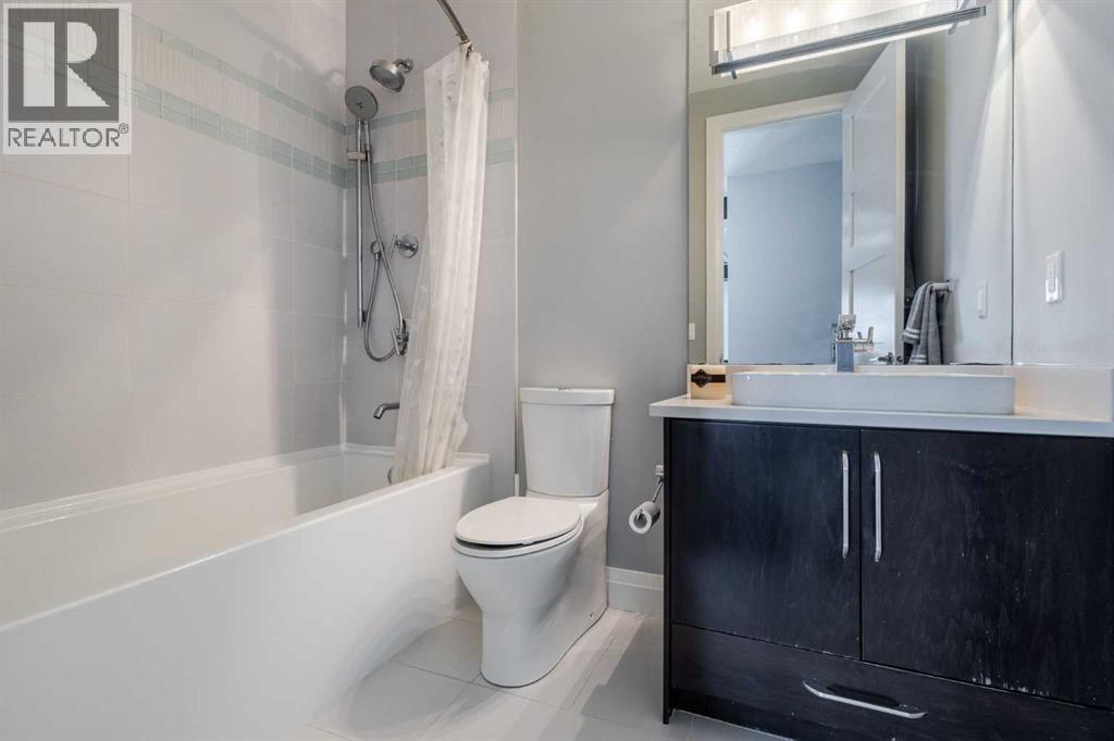 73 Wexford Crescent Sw, Calgary, Alberta  T3H 0H1 - Photo 30 - A2296898