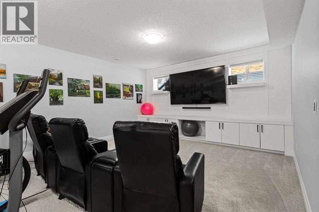 73 Wexford Crescent Sw, Calgary, Alberta  T3H 0H1 - Photo 35 - A2296898