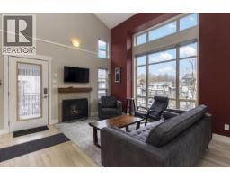 201 1174 WINGTIP PLACE, Squamish, British Columbia