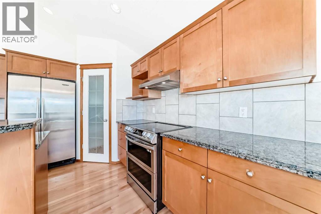 160 Cougartown Close SW, Calgary, Alberta  T3H 0B1 - Photo 10 - A2295330